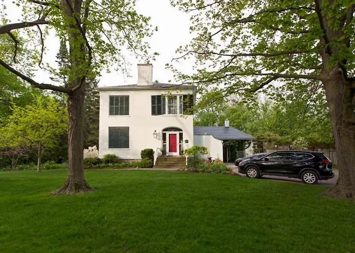Historic Lyons House Bed & Breakfast Niagara-on-the-Lake